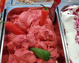 Шотландское кафе предлагает мороженое с острым перцем ко Дню святого Валентина